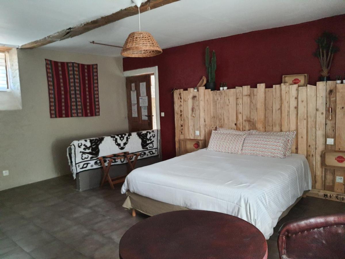 Le Mas D'Anjou Hotel Tigné Buitenkant foto