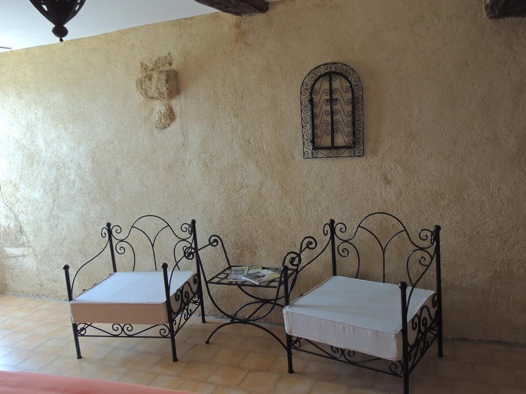 Le Mas D'Anjou Hotel Tigné Buitenkant foto